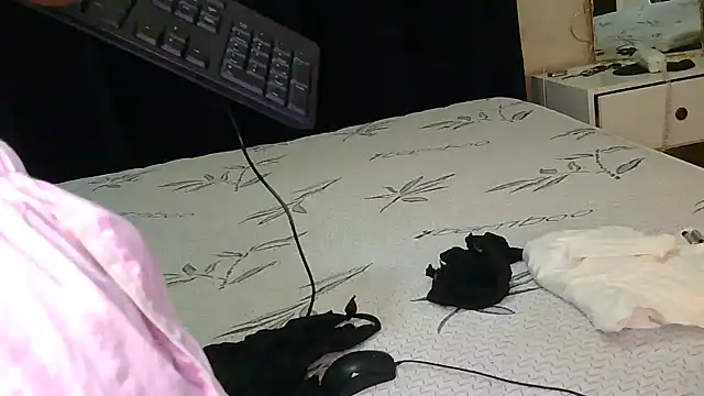 Ivysol online show from 10-25-25, 06:54