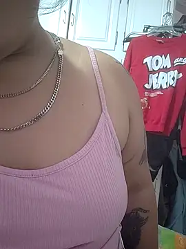 Lovelyrainn online show from 10-28-25, 01:58