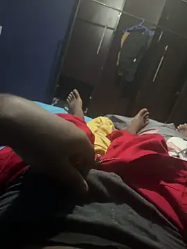 Snapshot of dickhiver5512 chatting on 11-14-25, 02:43 dickhiver5512 online show from 11-14-25, 02:43