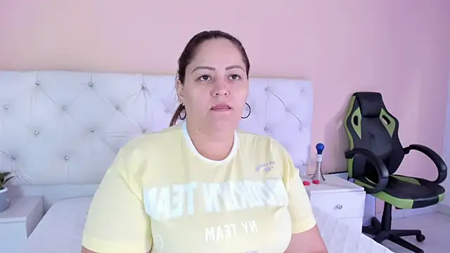 katte landerr online show from 10-06-25, 01:19