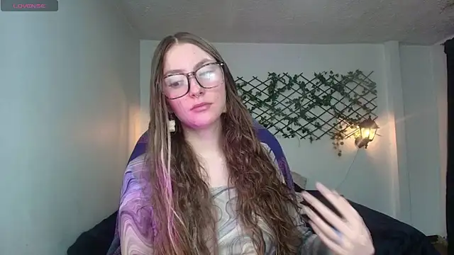 velvet  moon online show from 03-31-26, 11:49