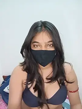 Snapshot of Snehabeauti chatting on 06-17-26, 02:51 Snehabeauti online show from 06-17-26, 02:51