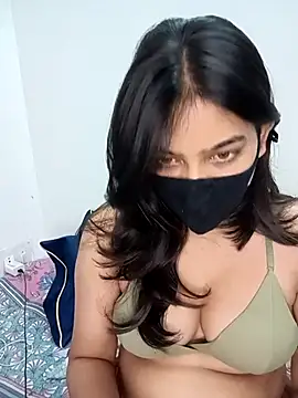 Snapshot of Snehabeauti chatting on 06-18-26, 03:49 Snehabeauti online show from 06-18-26, 03:49