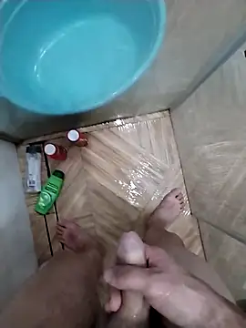 Snapshot of Pio185 chatting on 11-05-25, 08:09 Pio185 online show from 11-05-25, 08:09