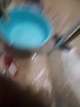 Snapshot of Pio185 chatting on 11-24-25, 08:08 Pio185 online show from 11-24-25, 08:08