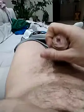 Snapshot of Pio185 chatting on 12-04-25, 08:50 Pio185 online show from 12-04-25, 08:50