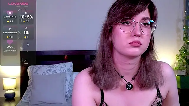 Snapshot of _AlexaFlowers_ chatting on 07-03-26, 11:16 AlexaFlowers online show from 07-03-26, 11:16