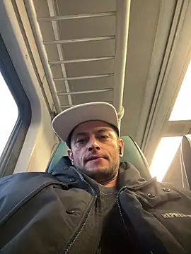 Carlosmauricio123 online show from 03-08-26, 12:53