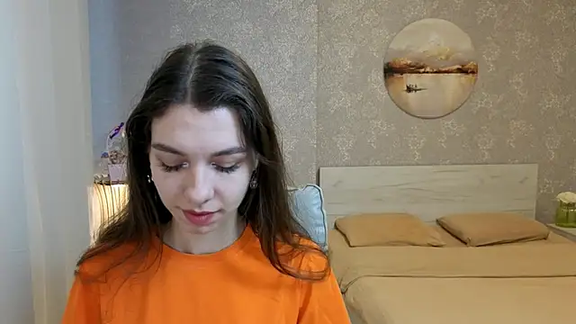 KellyShines online show from 05-04-26, 01:29