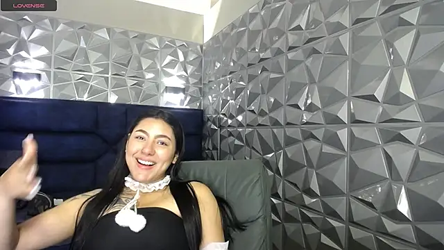 Megara 25 online show from 03-26-26, 05:07