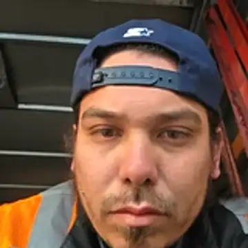 Snapshot of luis97fer chatting on 04-16-26, 01:45 luis97fer online show from 04-16-26, 01:45