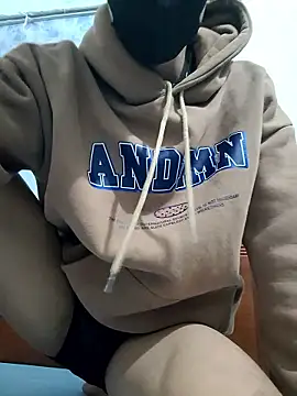 Minh online show from 01-12-26, 03:28