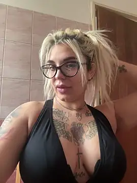 Snapshot of Princess-Jasmine07 chatting on 02-07-26, 12:31 Princess-Jasmine07 online show from 02-07-26, 12:31