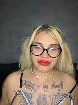 Snapshot of Princess-Jasmine07 chatting on 03-11-26, 05:19 Princess-Jasmine07 online show from 03-11-26, 05:19