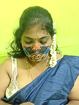Snapshot of Tamil_Mithra chatting on 07-02-26, 07:03 Tamil Mithra online show from 07-02-26, 07:03