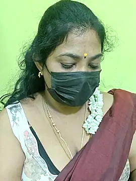 Snapshot of Tamil_Mithra chatting on 07-08-26, 10:31 Tamil Mithra online show from 07-08-26, 10:31
