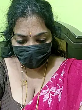 Snapshot of Tamil_Mithra chatting on 07-08-26, 11:09 Tamil Mithra online show from 07-08-26, 11:09
