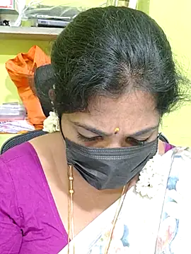 Snapshot of Tamil_Mithra chatting on 07-09-26, 04:44 Tamil Mithra online show from 07-09-26, 04:44