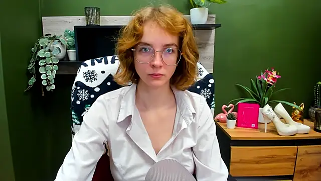 juicyPenny online show from 10-29-25, 07:43