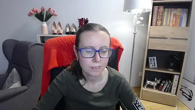 sweetxLizzy online show from 11-25-25, 05:40