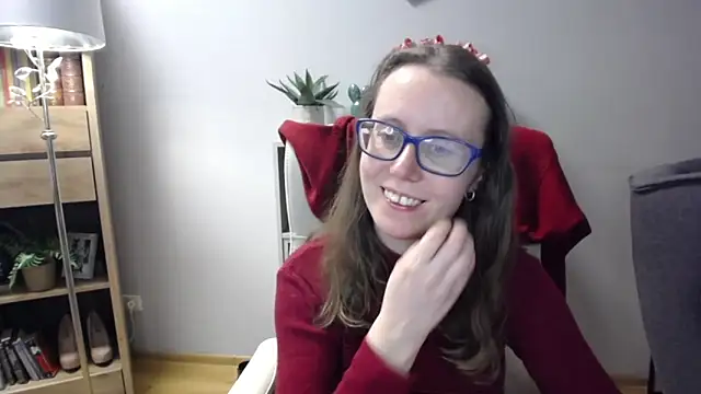 Snapshot of sweetxLizzy chatting on 04-30-26, 04:30 sweetxLizzy online show from 04-30-26, 04:30