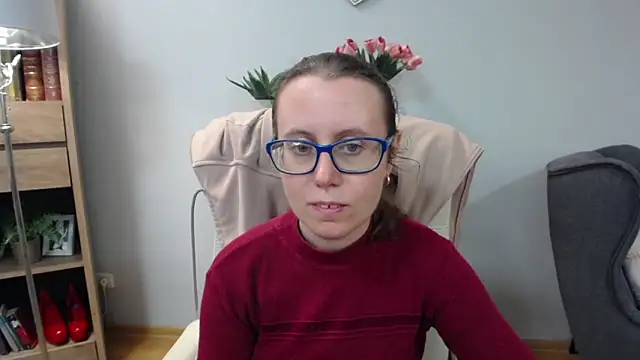 Snapshot of sweetxLizzy chatting on 05-14-26, 04:30 sweetxLizzy online show from 05-14-26, 04:30