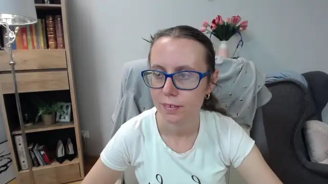 Snapshot of sweetxLizzy chatting on 05-26-26, 04:41 sweetxLizzy online show from 05-26-26, 04:41