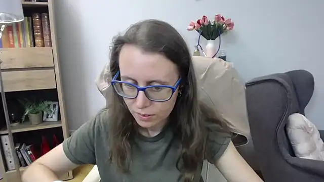Snapshot of sweetxLizzy chatting on 05-29-26, 04:32 sweetxLizzy online show from 05-29-26, 04:32
