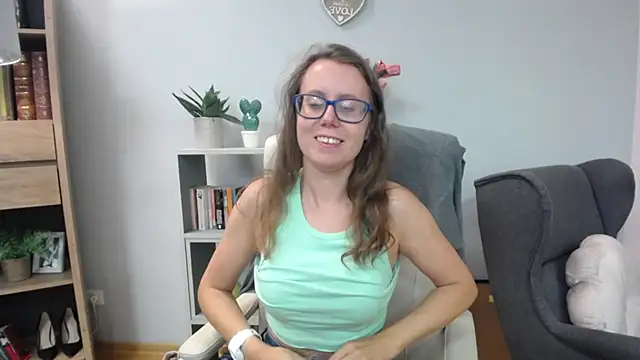 Snapshot of sweetxLizzy chatting on 07-22-26, 04:26 sweetxLizzy online show from 07-22-26, 04:26