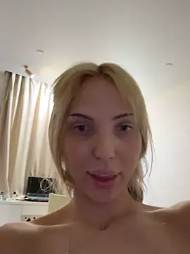 Snapshot of olivia_soft chatting on 06-09-26, 11:05 olivia soft online show from 06-09-26, 11:05