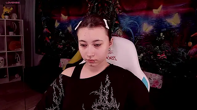 ClaraParks online show from 03-26-26, 07:30