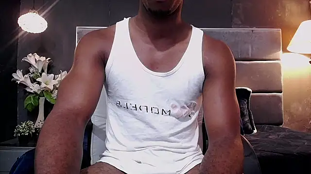 Snapshot of blackbignude chatting on 10-24-25, 01:46 blackbignude online show from 10-24-25, 01:46