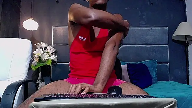 Snapshot of blackbignude chatting on 11-14-25, 05:28 blackbignude online show from 11-14-25, 05:28