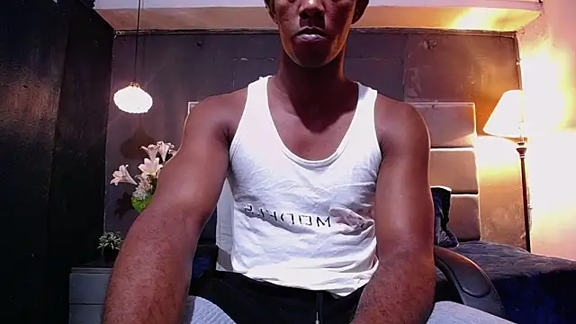 Snapshot of blackbignude chatting on 11-26-25, 01:39 blackbignude online show from 11-26-25, 01:39
