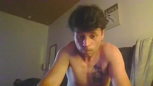Snapshot of PascalHot87 chatting on 06-17-26, 04:04 PascalHot87 online show from 06-17-26, 04:04