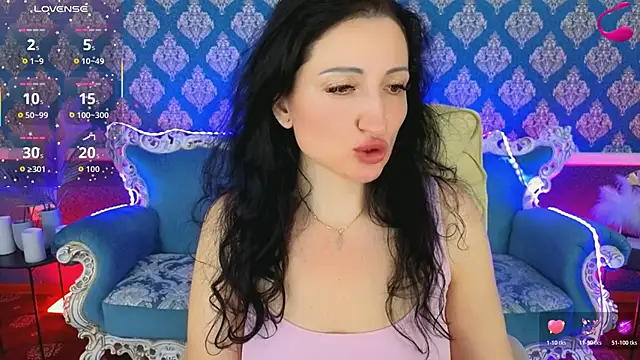 Snapshot of MissRossi chatting on 05-17-26, 06:59 MissRossi online show from 05-17-26, 06:59