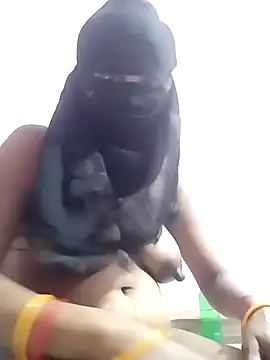 Snapshot of amolicars chatting on 09-28-25, 05:24 amolicars online show from 09-28-25, 05:24