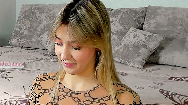 Bella svon online show from 11-16-25, 09:26