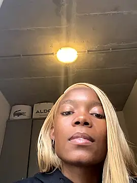 prettydollyy online show from 03-18-26, 07:44