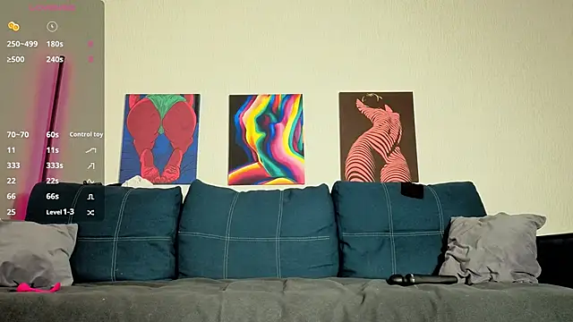 TrixiBell online show from 11-20-25, 04:45