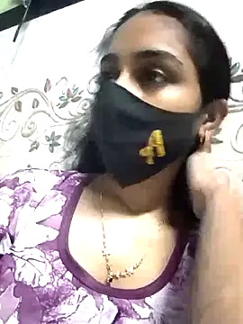 Snapshot of Zoya_G chatting on 09-12-25, 10:59 Zoya G online show from 09-12-25, 10:59