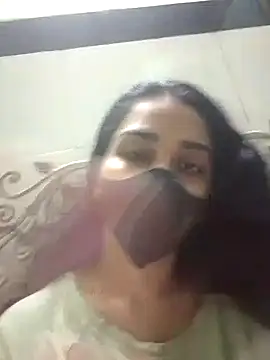 Snapshot of Zoya_G chatting on 09-17-25, 11:34 Zoya G online show from 09-17-25, 11:34