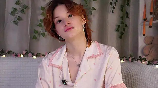 BlytheBenny online show from 11-04-25, 12:10