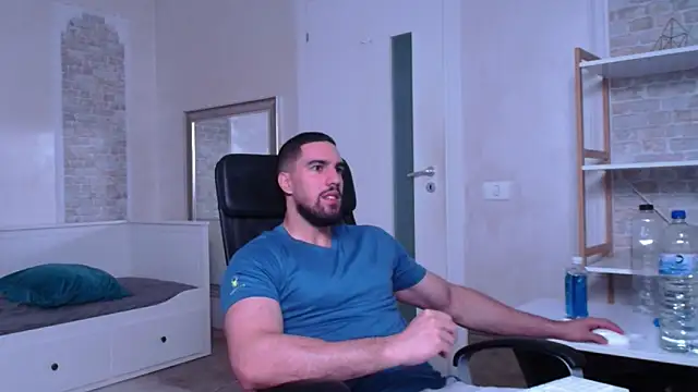 IvanHydee online show from 09-17-25, 04:36