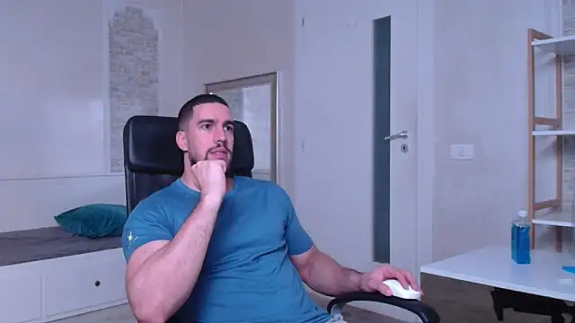 IvanHydee online show from 09-18-25, 04:36