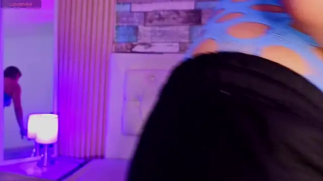 Snapshot of Bonnali_lune chatting on 05-20-26, 04:40 Bonnali lune online show from 05-20-26, 04:40
