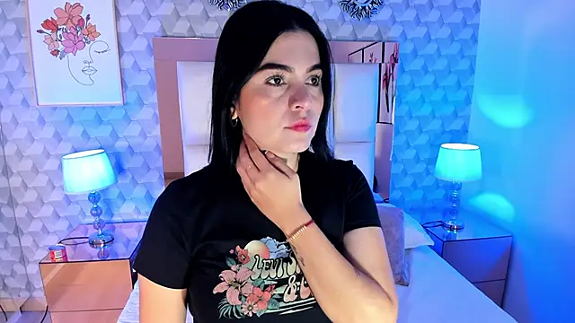 Sasha  sims   online show from 10-09-25, 11:19