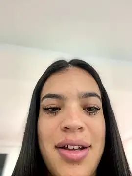 JuanitaMore01 online show from 01-15-26, 08:23