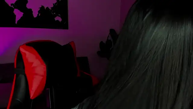 ZoeValencia1 online show from 04-17-26, 11:35