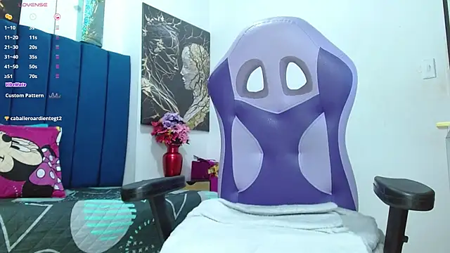 Snapshot of Tatiana_star1 chatting on 11-08-25, 09:35 Tatiana star1 online show from 11-08-25, 09:35